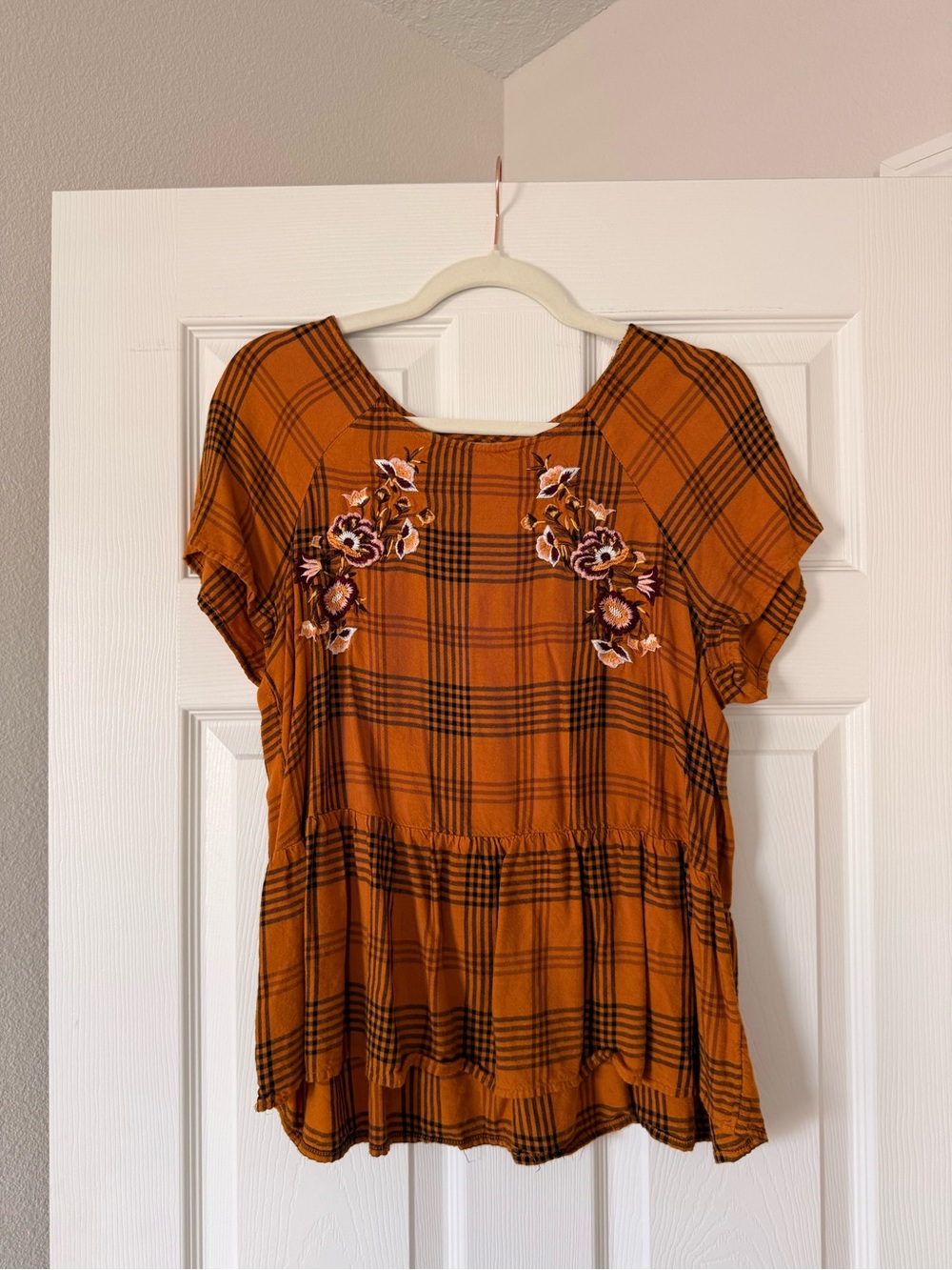 Arizona Jean Company Orange Plaid Peplum Top with Floral Embroidery